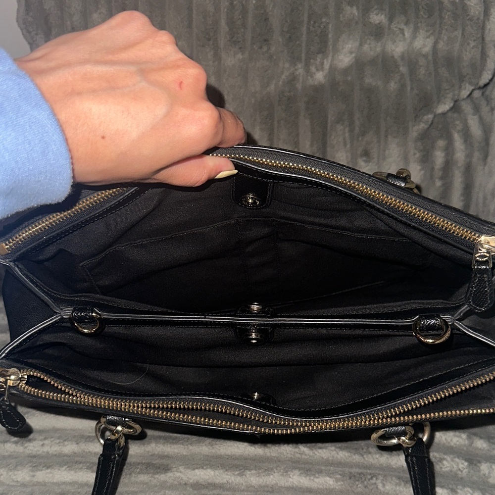 Coach Black Leather Shoulder Bag - Picture 3 of 5